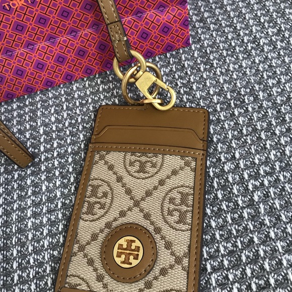 Tory Burch Tan and Cream Lanyard Card Holder - Picture 2 of 4